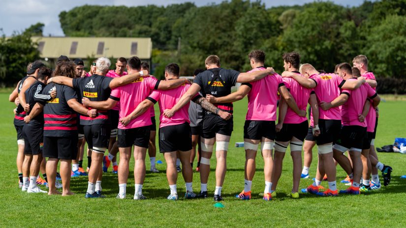 Harlequins rugby team huddle in training session