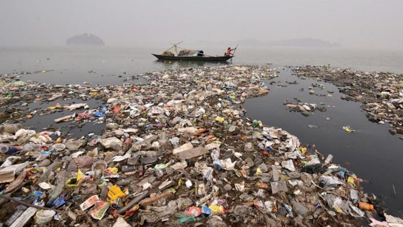 Waste and pollution in sea near India